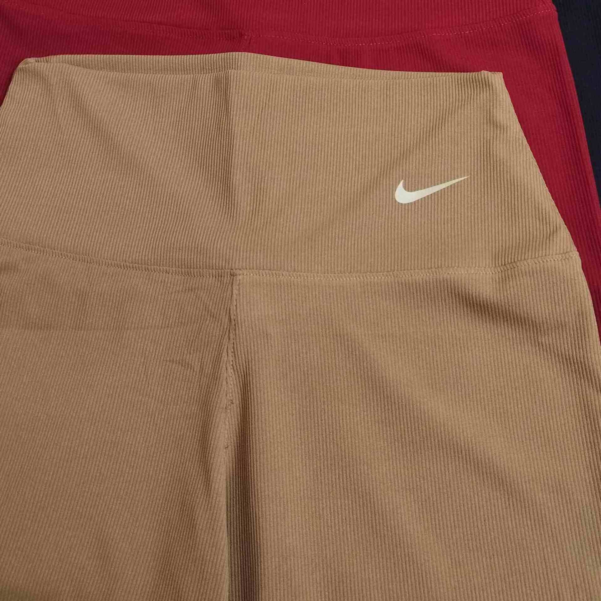  شورتک ورزشی 