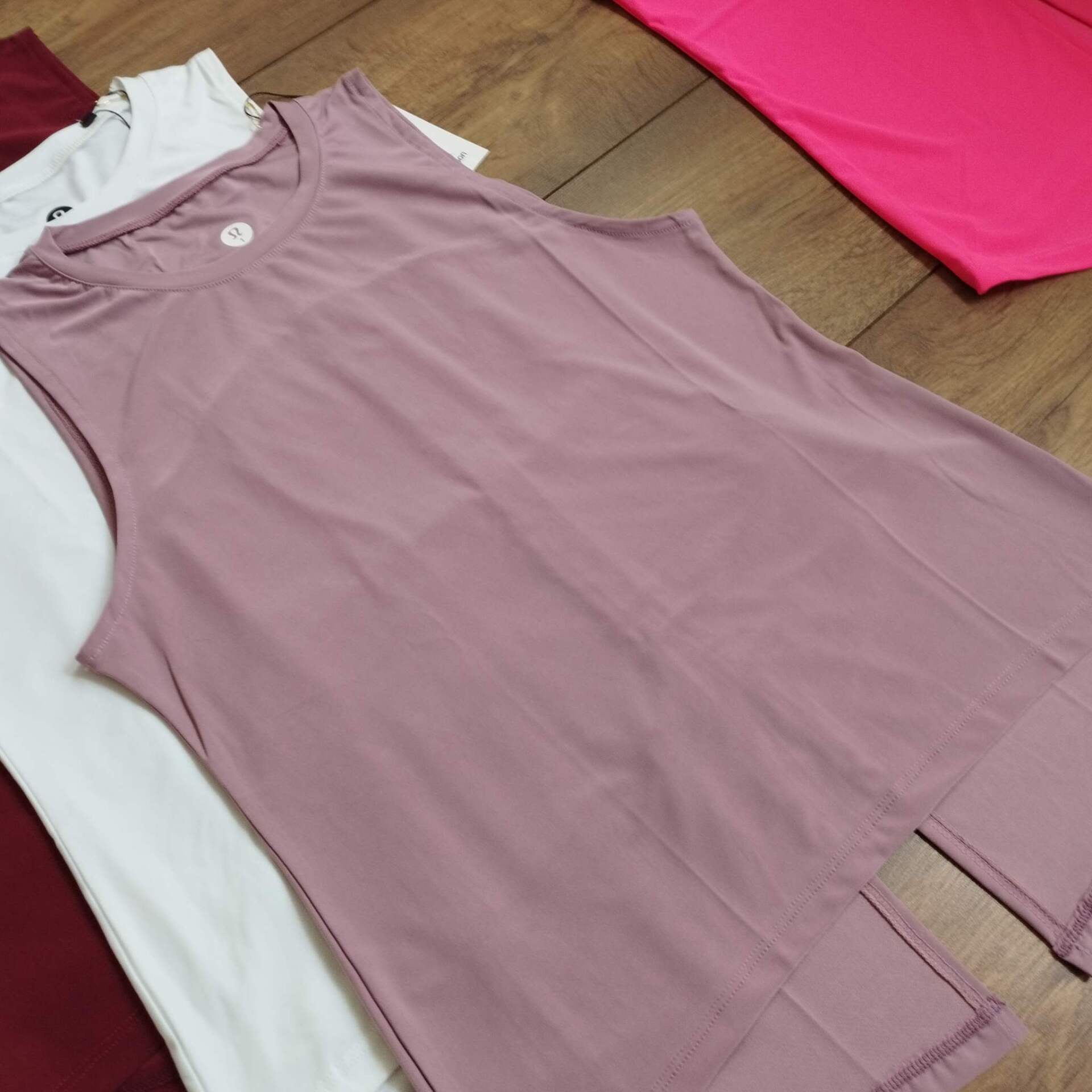  تاپ ورزشی زنانه پشت چاک Lululemon 
