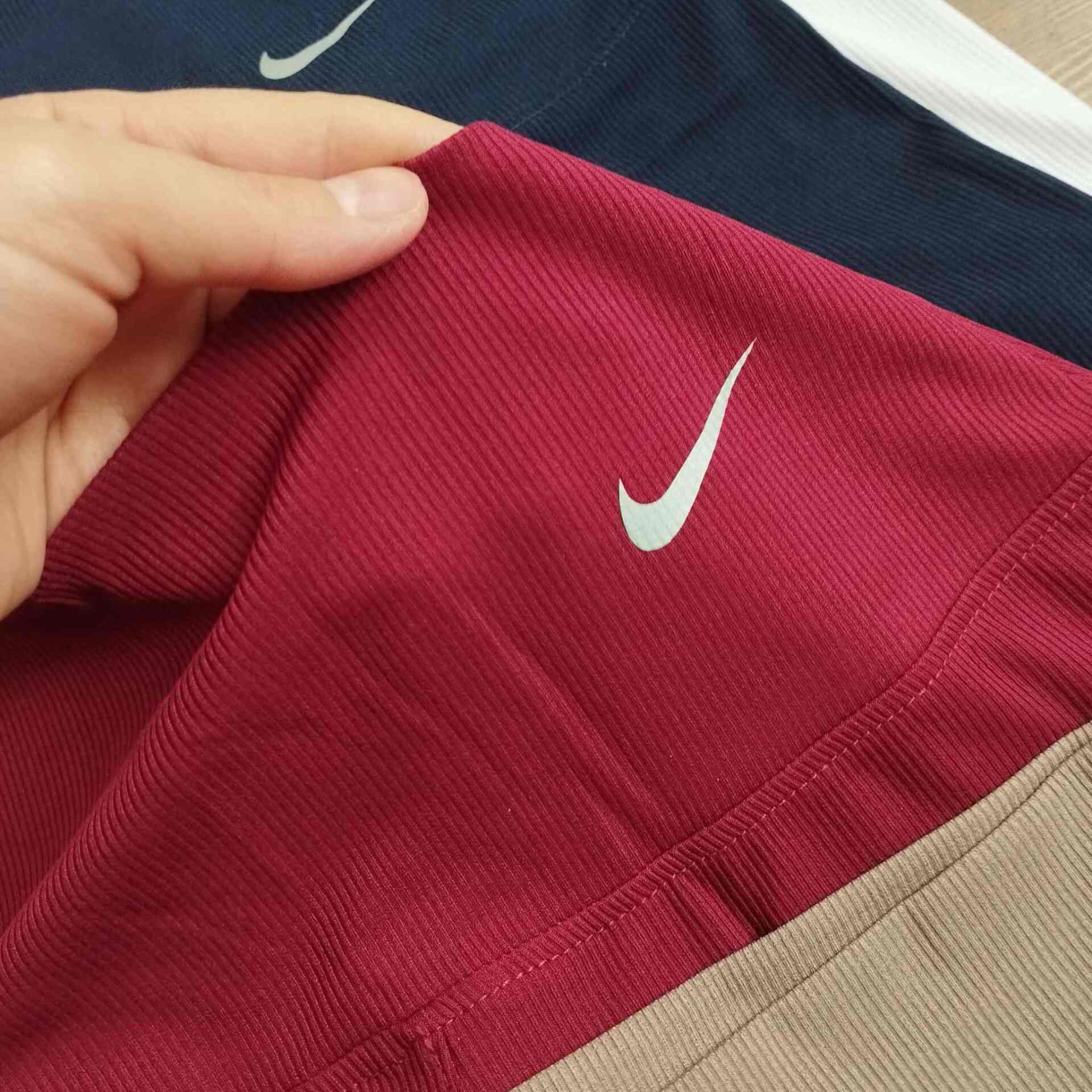  شورتک ورزشی 