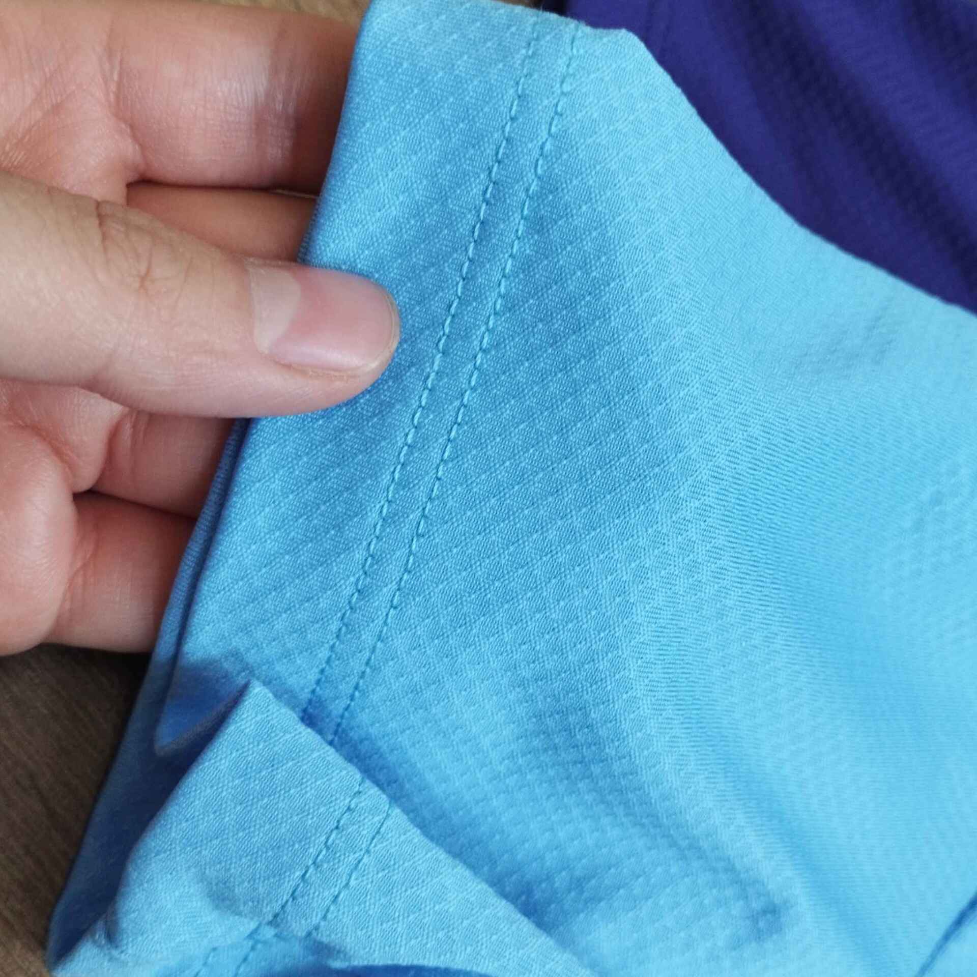 تیشرت ورزشی نیم زیپ حرفه ای پارچه وارداتی