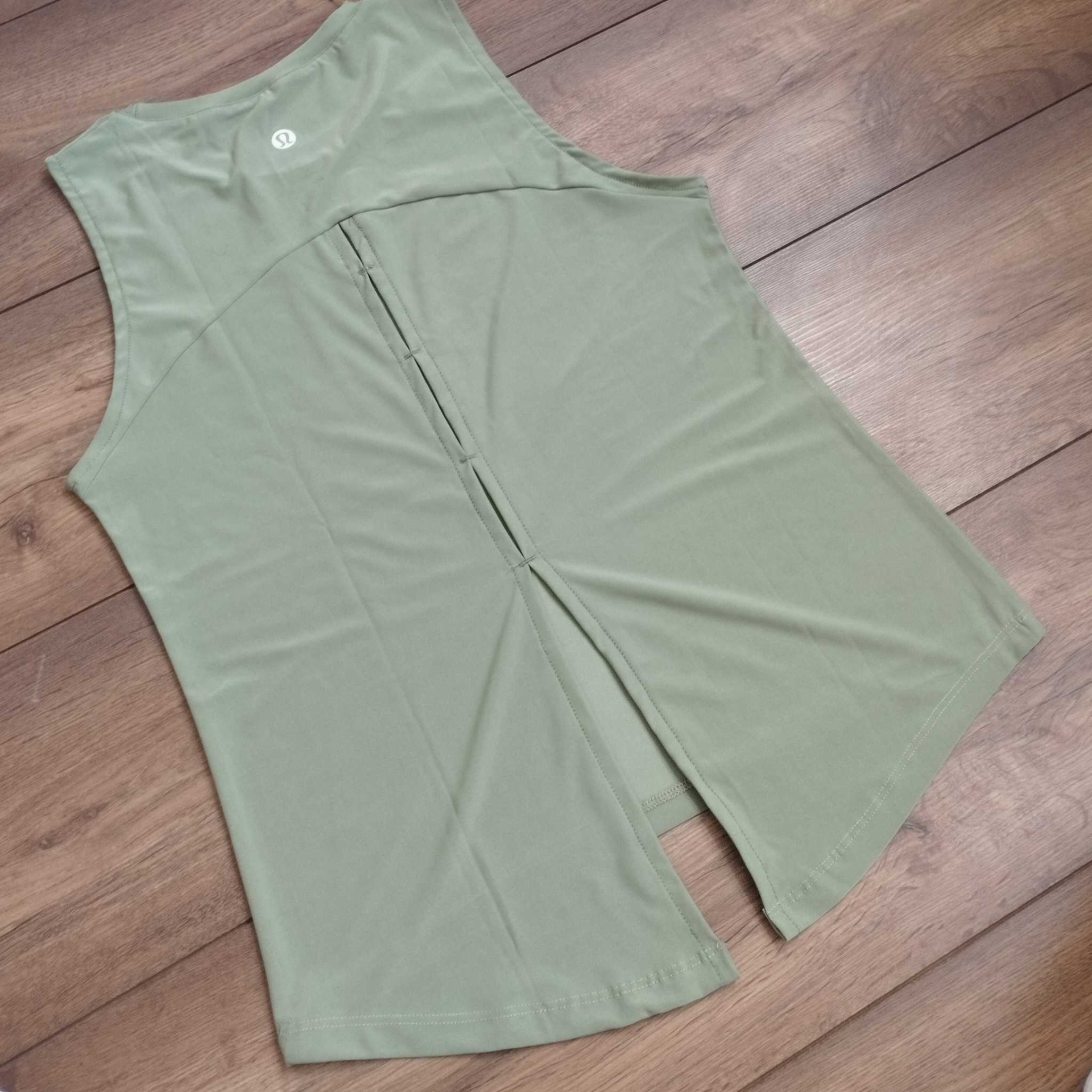  تاپ ورزشی زنانه پشت چاک Lululemon 