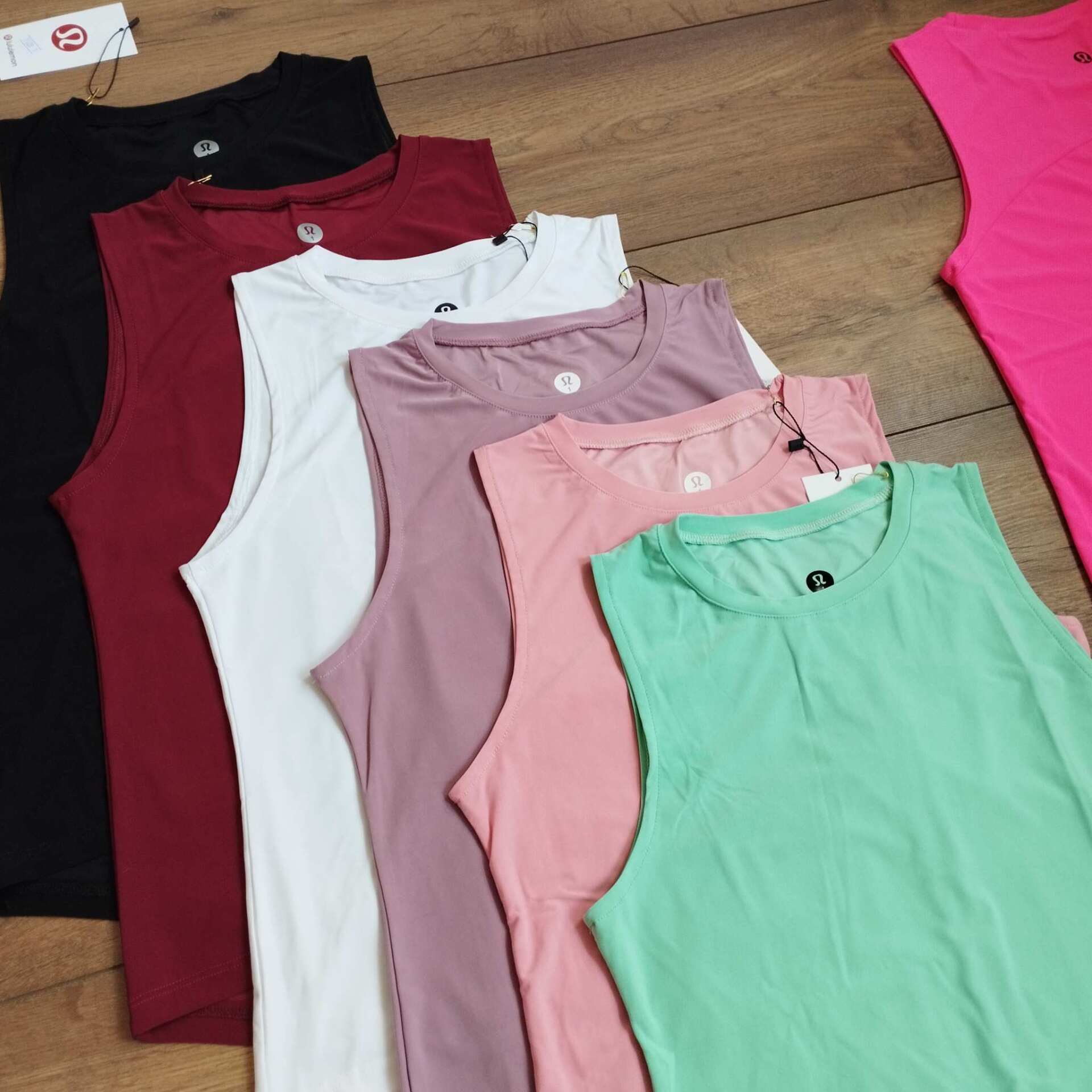  تاپ ورزشی زنانه پشت چاک Lululemon 