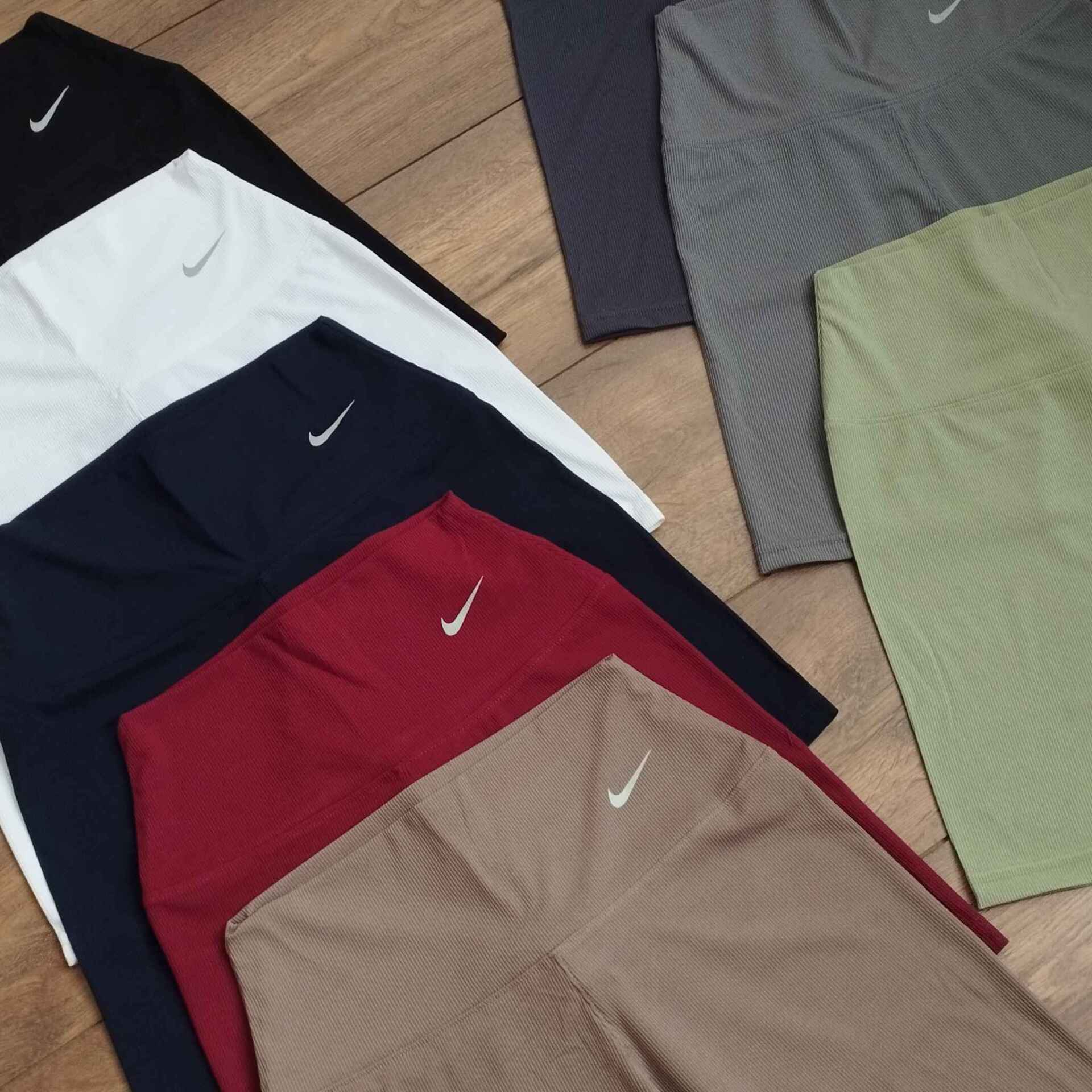  شورتک ورزشی 