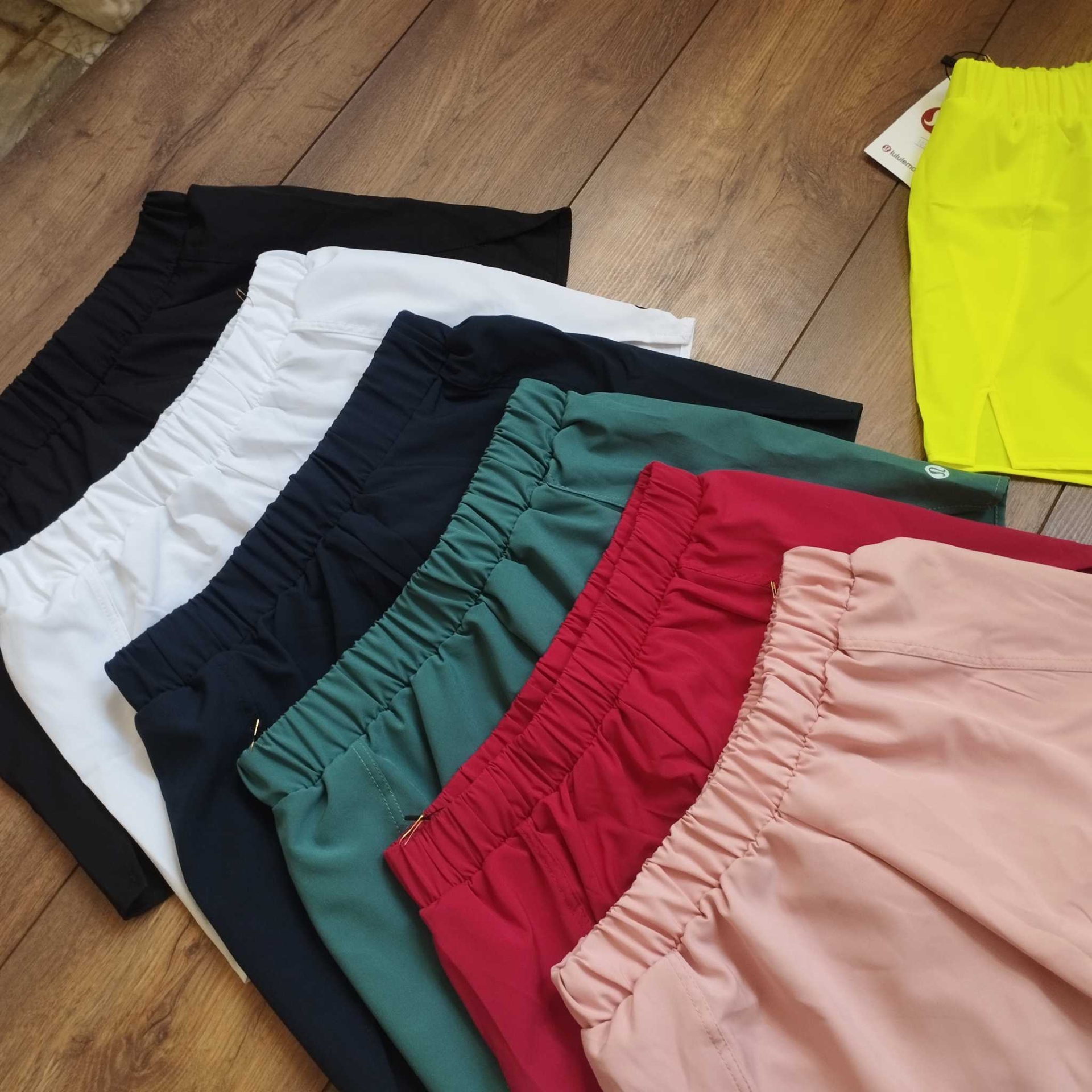  شورتک ( بایکر ) ورزشی Lululemon زنانه 